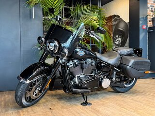 2025 Harley-Davidson Heritage, чёрный, 3850000 рублей, вид 4