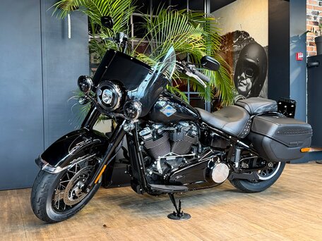 2025 Harley-Davidson Heritage, чёрный, 3850000 рублей, вид 4