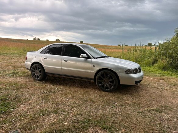 2000 Audi A4 I (B5) Рестайлинг, серебристый, 600000 рублей - вид 7