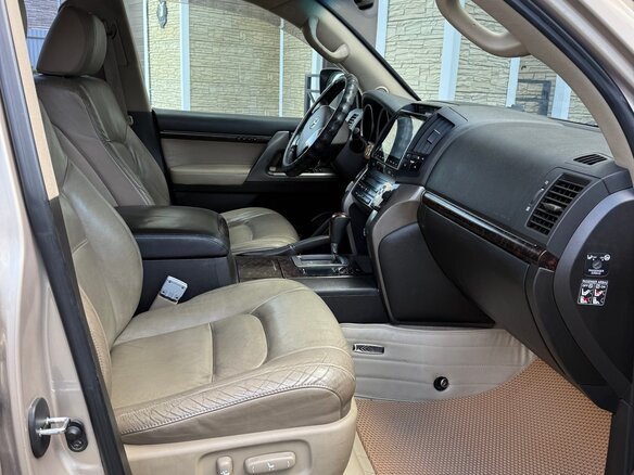 2008 Toyota Land Cruiser 200 Series, золотистый, 2849000 рублей - вид 9