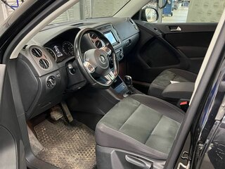 2016 Volkswagen Tiguan I Рестайлинг, чёрный, 1590000 рублей, вид 5