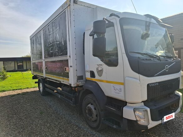 2014 Volvo FL, белый, 2400000 рублей - вид 1