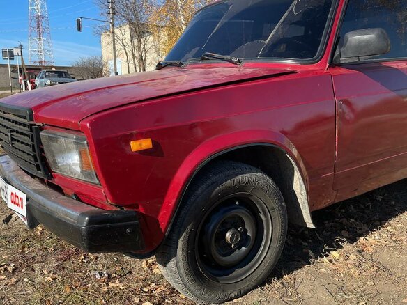 1998 Lada (ВАЗ) 2107, красный, 73000 рублей - вид 7