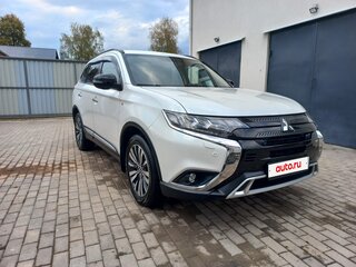 2019 Mitsubishi Outlander III Рестайлинг 3, белый, 2530000 рублей, вид 1