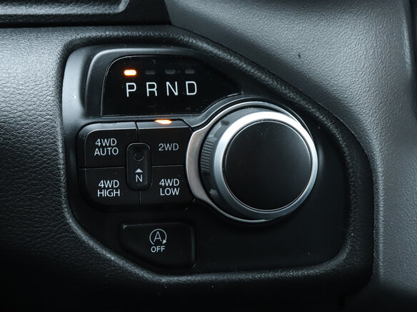 2022 Ram 1500 Crew Cab V, белый, 5801400 рублей - вид 33