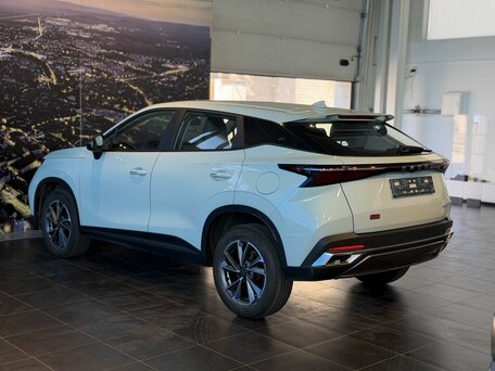 2024 Omoda C5 I, зелёный, 1700000 рублей, вид 4