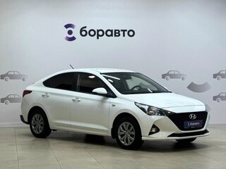 2021 Hyundai Solaris II Рестайлинг, белый, 1640000 рублей, вид 3