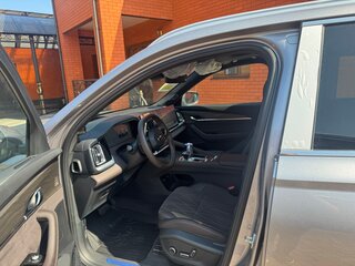 2026 Geely Monjaro (Xingyue L) I Рестайлинг 2 (China Market), серый, 4250000 рублей, вид 3