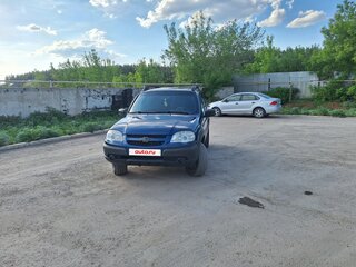2017 Chevrolet Niva I Рестайлинг, синий, 600000 рублей, вид 2