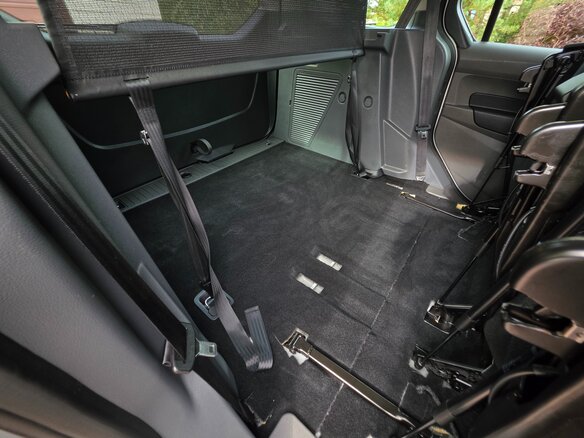 2022 Ford Tourneo Connect Grand II Рестайлинг, серебристый, 1950000 рублей - вид 20