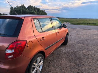 2009 Skoda Fabia II, оранжевый, 550000 рублей, вид 3