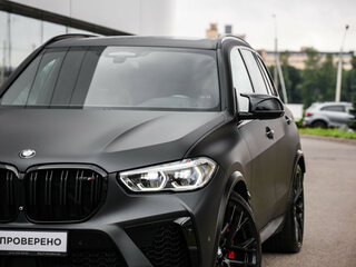 2021 BMW X5 M Competition III (F95), чёрный, 10800000 рублей, вид 2
