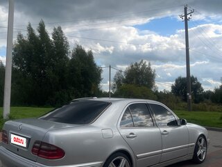2001 Mercedes-Benz E-Класс 270 II (W210, S210) Рестайлинг, серебристый, 750000 рублей, вид 4