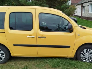 2020 Renault Kangoo II Рестайлинг, жёлтый, 1360000 рублей, вид 5