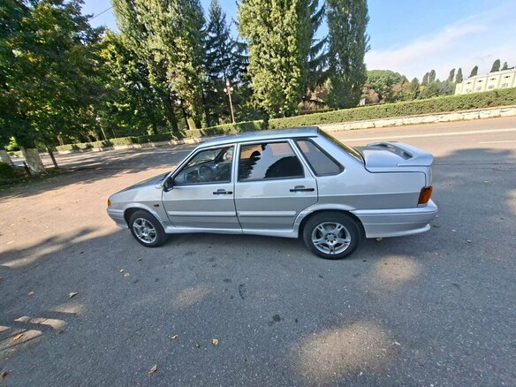 2012 Lada (ВАЗ) 2115, серебристый, 320000 рублей - вид 2