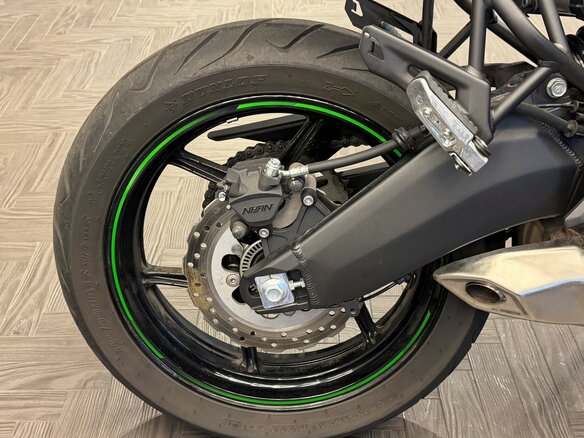 2024 Kawasaki Versys 650, зелёный, 900000 рублей - вид 13