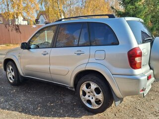 2005 Toyota RAV4 II (XA20) Рестайлинг, серебристый, 800000 рублей, вид 5