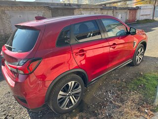 2020 Mitsubishi Outlander Sport I Рестайлинг 3, красный, 1900000 рублей, вид 4