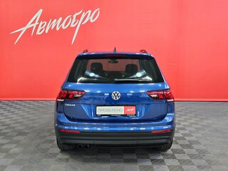 2019 Volkswagen Tiguan II, синий, 2049000 рублей, вид 4