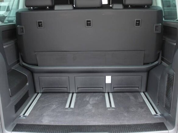 2022 Volkswagen Multivan T6 Рестайлинг, чёрный, 4679088 рублей - вид 15