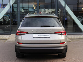 2020 Skoda Kodiaq I, коричневый, 3247000 рублей, вид 5