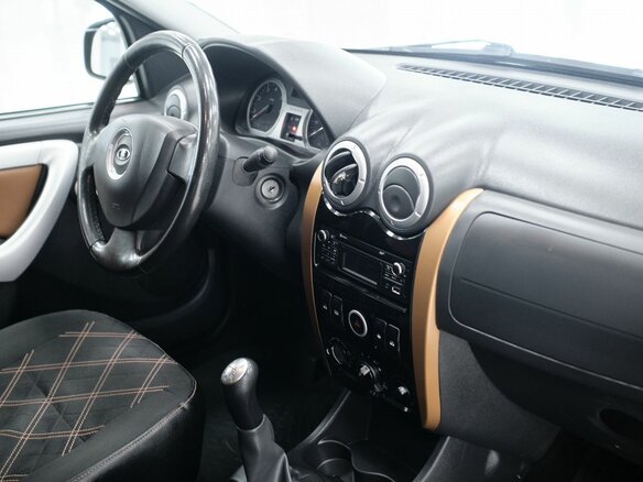 2018 Lada (ВАЗ) Largus Cross I, фиолетовый, 734000 рублей - вид 10