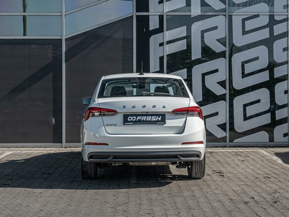 2021 Skoda Rapid II, белый, 1480000 рублей - вид 3