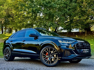 2023 Audi Q8 45 TDI I (4M) Рестайлинг, чёрный, 8570000 рублей, вид 1