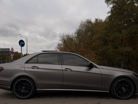 2015 Mercedes-Benz E-Класс 300 IV (W212, S212, C207) Рестайлинг, серый, 3250000 рублей, вид 3