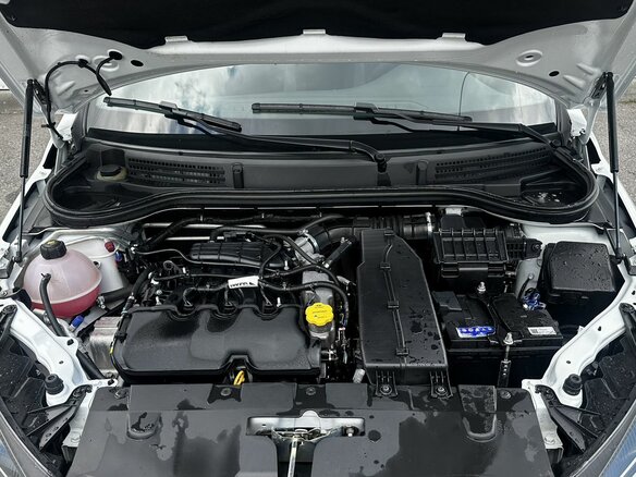 2024 Lada (ВАЗ) Vesta I Рестайлинг (NG), белый - вид 10