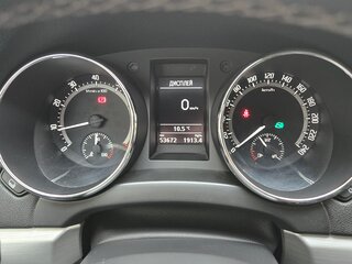 2017 Skoda Yeti I Рестайлинг, бежевый, 1800000 рублей, вид 1