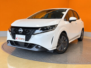 2022 Nissan Note e-Power III, белый, 1590000 рублей, вид 1