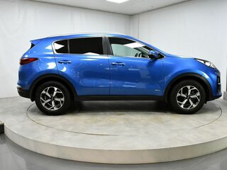 2018 Kia Sportage IV Рестайлинг, синий, 1980000 рублей, вид 4