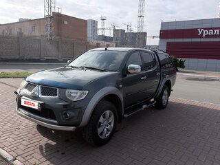 2011 Mitsubishi L200 IV, зелёный, 1650000 рублей, вид 2