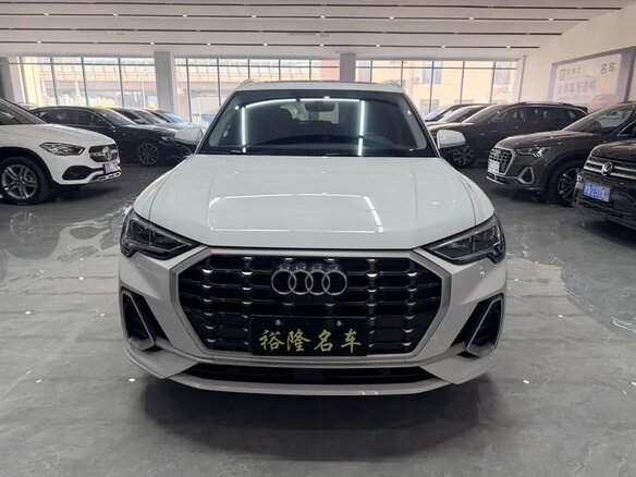 2023 Audi Q3 35 TFSI II (F3), белый, 2300000 рублей