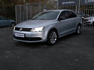 2013 Volkswagen Jetta VI, серебристый, 1090000 рублей, вид 3