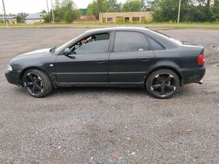 2000 Audi A4 I (B5) Рестайлинг, чёрный, 230000 рублей, вид 4