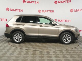 2018 Volkswagen Tiguan II, бежевый, 2649000 рублей, вид 4