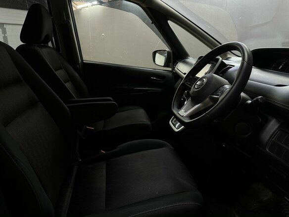 2017 Nissan Serena V (C27), чёрный, 1499777 рублей - вид 6