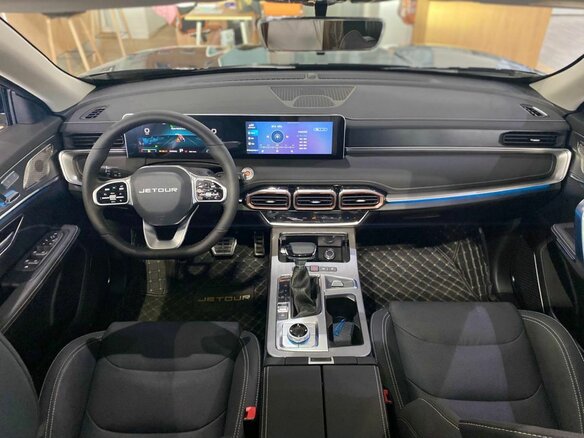 2026 Jetour X70+ I Рестайлинг, чёрный, 3099000 рублей - вид 6