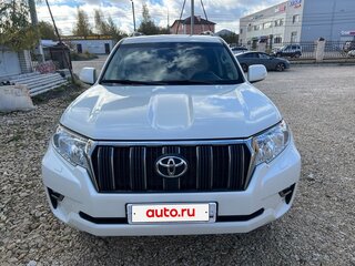 2021 Toyota Land Cruiser Prado 150 Series Рестайлинг 2, белый, 4780000 рублей, вид 3