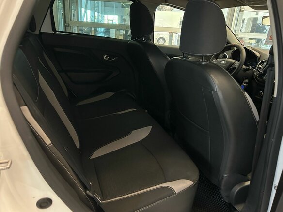 2018 Lada (ВАЗ) XRAY I, белый, 519000 рублей - вид 8