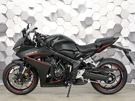 2024 Honda CBR 650R, чёрный, 1177000 рублей, вид 4