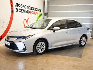 2021 Toyota Corolla XII (E210), серебристый, 2150000 рублей, вид 1