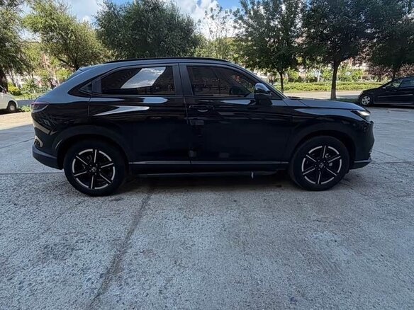 2023 Honda Vezel II, чёрный, 1900000 рублей - вид 6