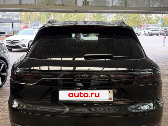 2019 Porsche Cayenne III, чёрный - вид 3