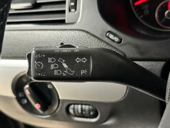 2012 Volkswagen Jetta VI, коричневый, 729000 рублей - вид 13