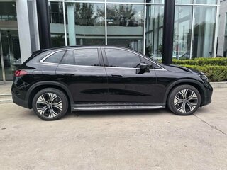 2026 Mercedes-Benz EQE SUV 500, чёрный, 7185000 рублей, вид 5