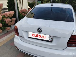 2018 Volkswagen Polo V Рестайлинг, белый, 1350000 рублей, вид 4