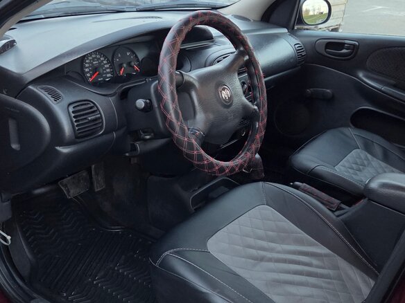 2002 Dodge Neon II, пурпурный, 190000 рублей - вид 13